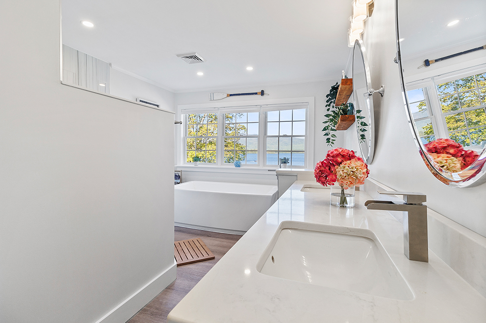 _0005_housemasterbath
